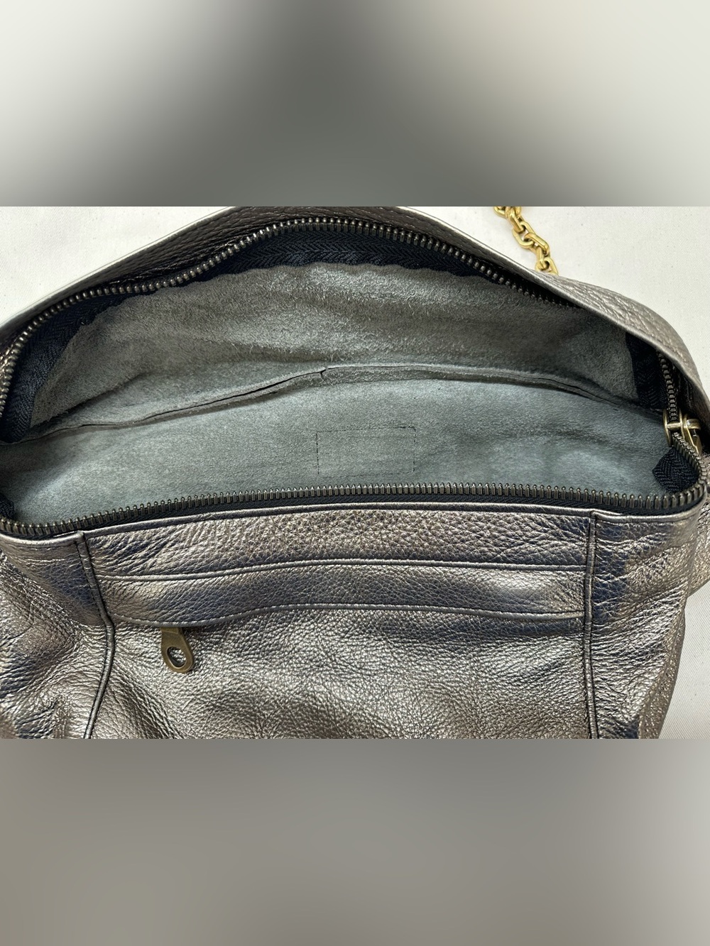 EUC Parker Thatch Cross your Heart Sling Leather Bag in Gunmetal. - Picture 11 of 15